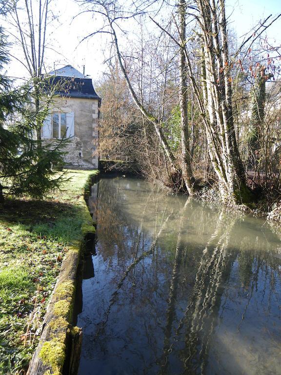 La Petite Varenne Turny Exterior foto