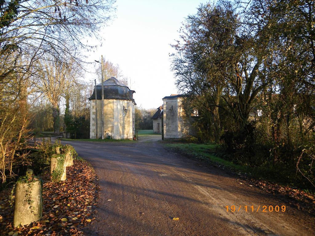 La Petite Varenne Turny Exterior foto