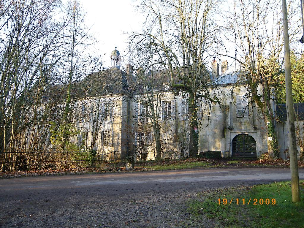 La Petite Varenne Turny Exterior foto