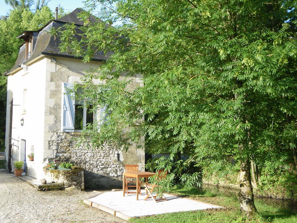 La Petite Varenne Turny Exterior foto